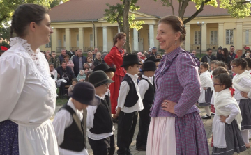 DÖMÖTÖR-NAPI VÁSÁR A MÚZEUMKERTBEN