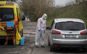 Szűrőbuszok is közreműködnek a koronavírus-gyanús esetek tesztelésében