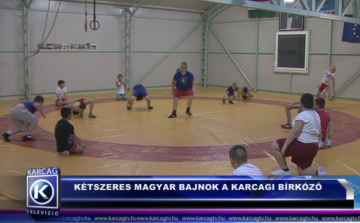 KÉTSZERES MAGYAR BAJNOK A KARCAGI BÍRKÓZÓ