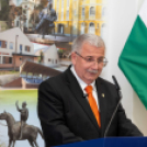 A Magyar Nemzeti Bank kortárs műgyűjteményéből érkeztek képek Karcagra