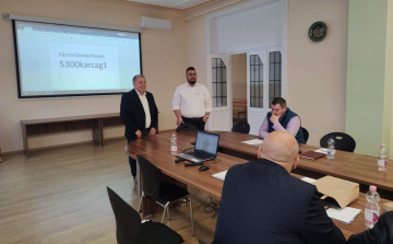 Nyolc európai város képviselői Karcagon