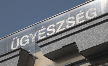 SZERELMÉNEK TÜZE NAGYOBB VOLT A KELLETÉNÉL