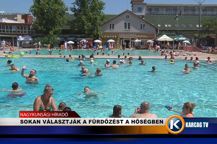 SOKAN VÁLASZTJÁK A FÜRDŐZÉST A HŐSÉGBEN