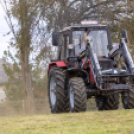 Traktoros ügyességi verseny