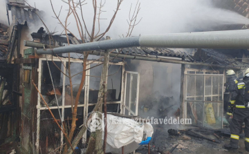  Leégett egy melléképület Nagyivánban