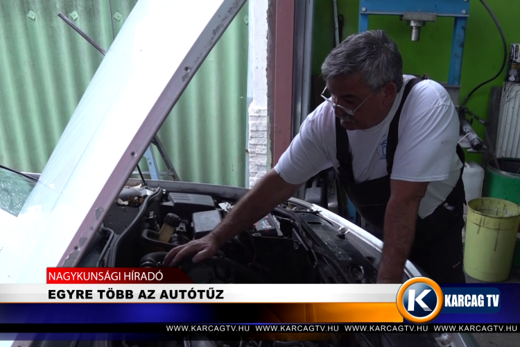 EGYRE TÖBB AZ AUTÓTŰZ