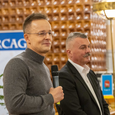 Szijjártó Péter fóruma