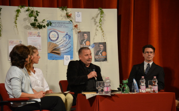 A népmese napja