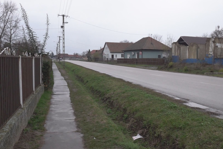 FEGYHÁZAT ÉRT A TÍZEZER FORINTOS LOPÁS