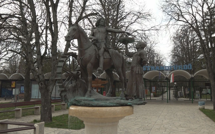 PROGRAMAJÁNLÓ BEREKFÜRDŐRŐL