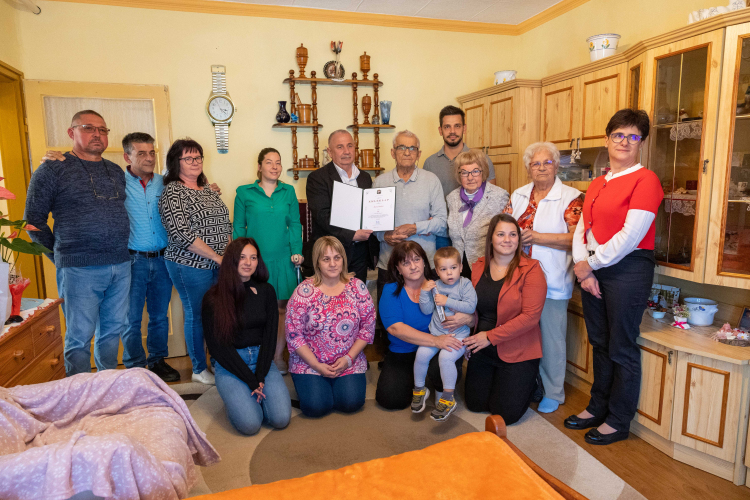 90. születésnapján köszöntötték Barta Sándort