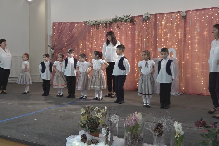 JUBILEUMI GÁLAMŰSORRAL ÜNNEPELTEK