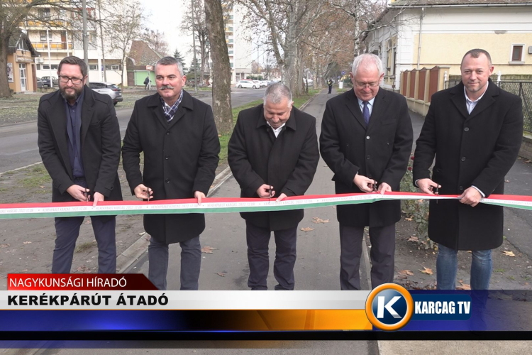 KERÉKPÁRÚT ÁTADÓ
