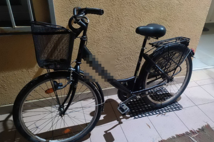 KÖLCSÖN BRINGA VISSZAJÁR
