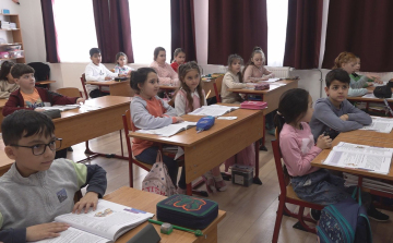 ISKOLAHÍVOGATÓ A „KOVÁTS-BAN”